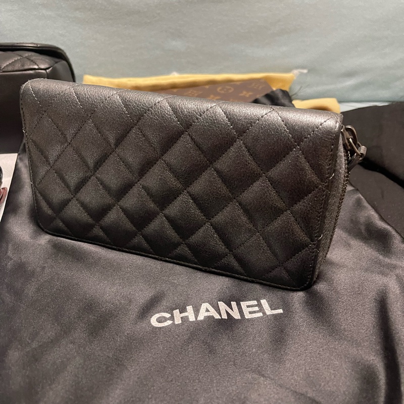 CHANEL ZIPPER WALLET-2