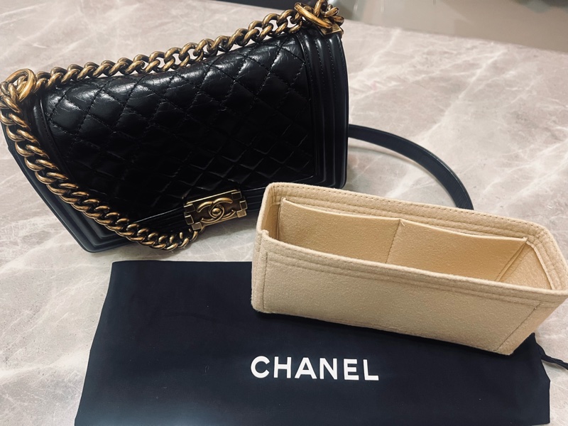 Chanel Boy25 柔油蠟皮 淡金扣-2