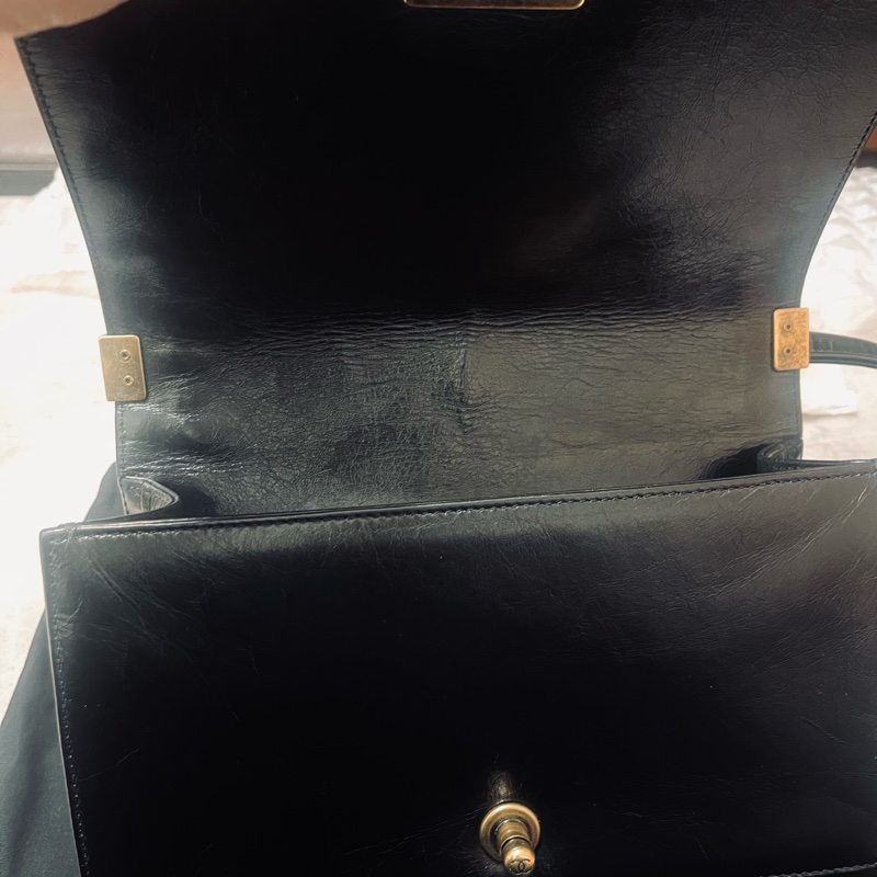 Chanel Boy25 柔油蠟皮 淡金扣-4