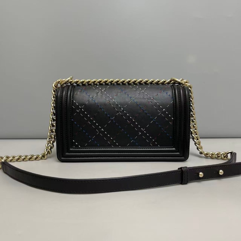 Chanel leboy中號黑金全皮外縫-1