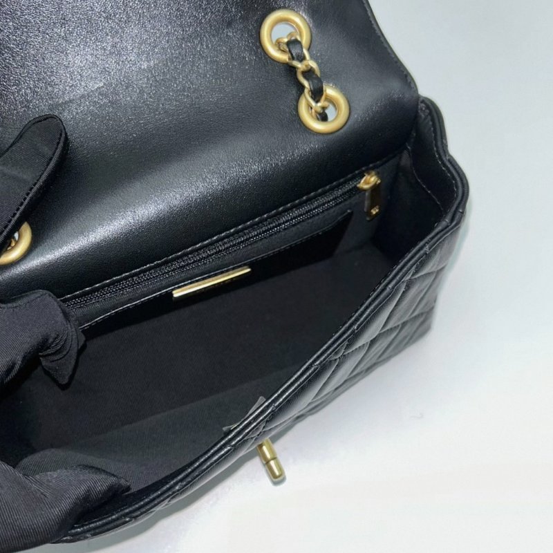 CHANEL25p黑金羊皮肩背斜背包21*13*7 98新配件塵袋購證-4