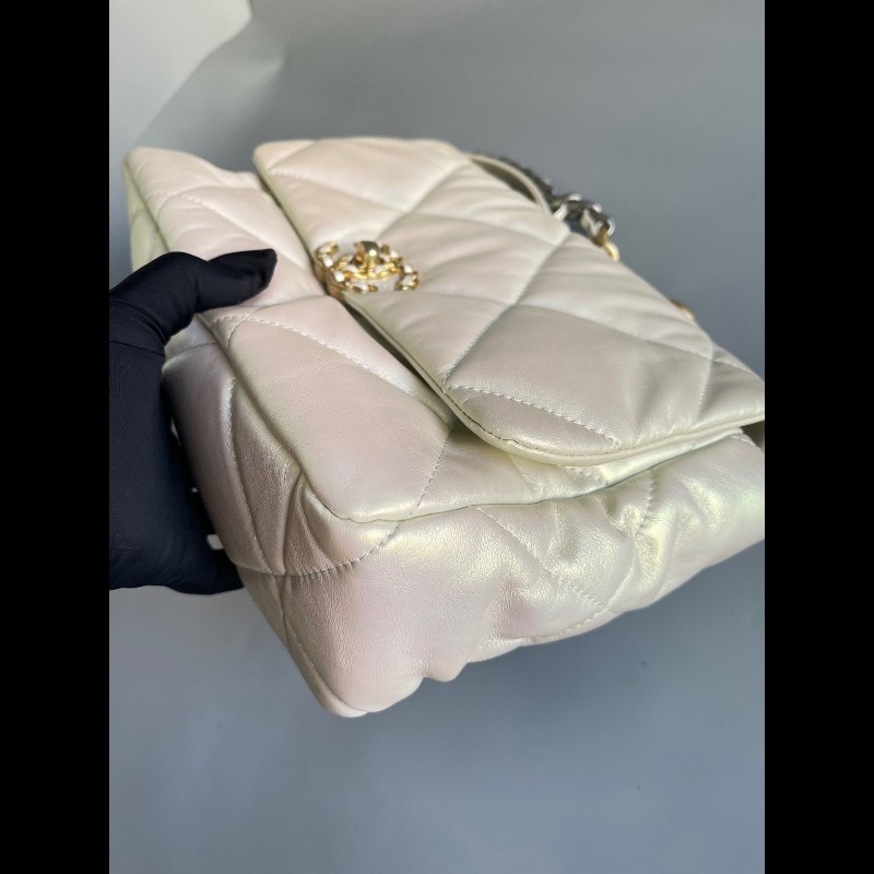 Chanel幻彩人魚姬珠光19bag-11