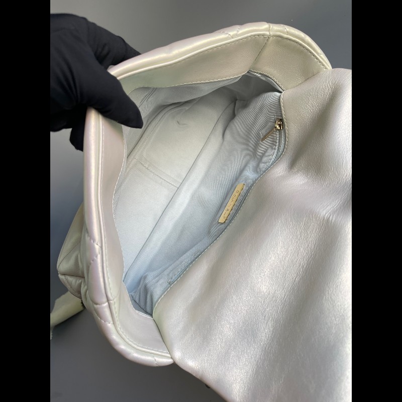 Chanel幻彩人魚姬珠光19bag-16