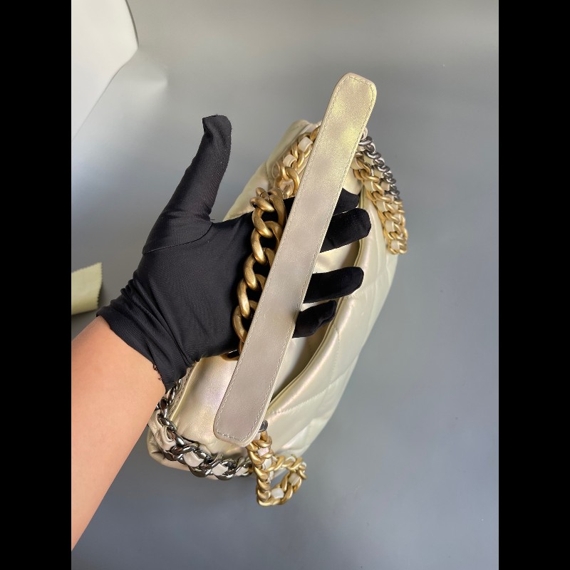 Chanel幻彩人魚姬珠光19bag-19