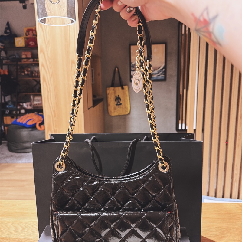 CHANEL 香奈兒 HOBO BAG 流浪包 金Logo 23cm-3