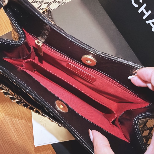 CHANEL 香奈兒 HOBO BAG 流浪包 金Logo 23cm-13