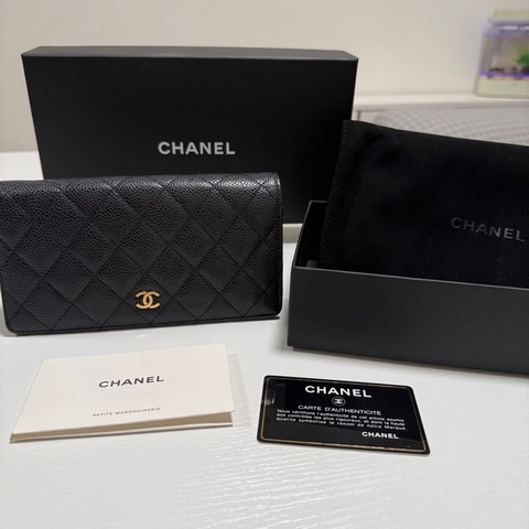 CHANEL 黑金荔枝對折長夾