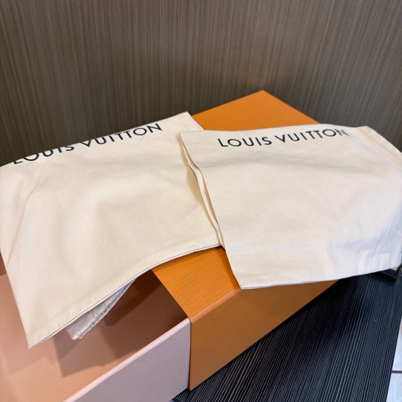 LOUIS VUITTON Trainer黑牛仔 黃金尺碼 8(27cm~27.5cm適合)-6