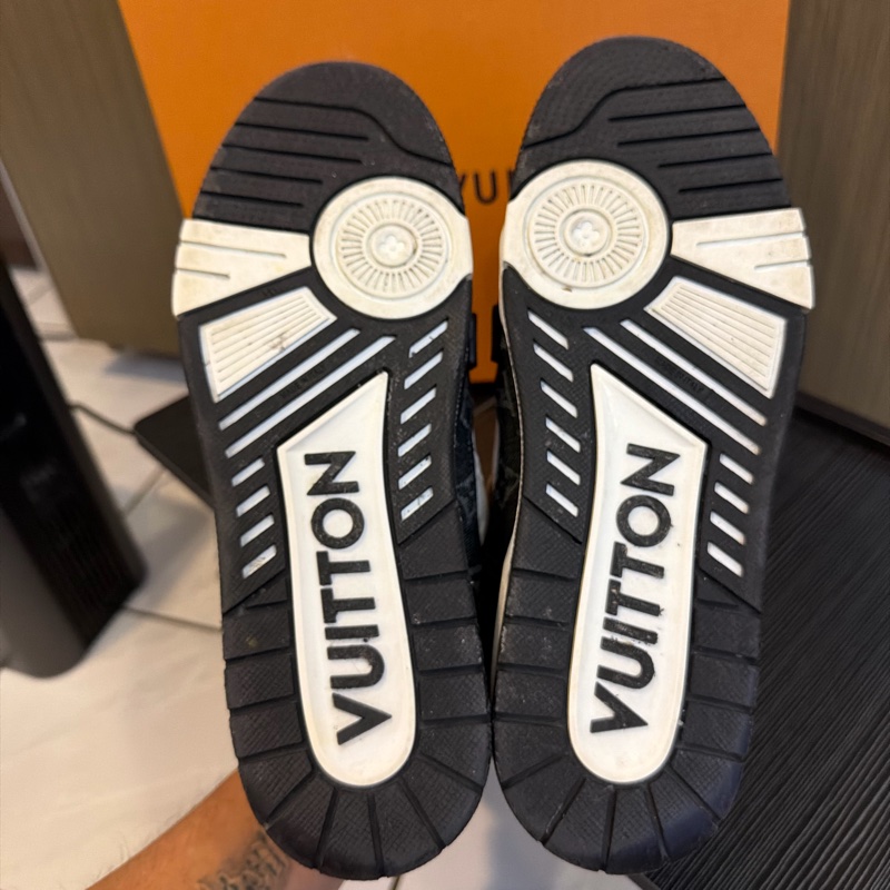 LOUIS VUITTON Trainer黑牛仔 黃金尺碼 8(27cm~27.5cm適合)-14
