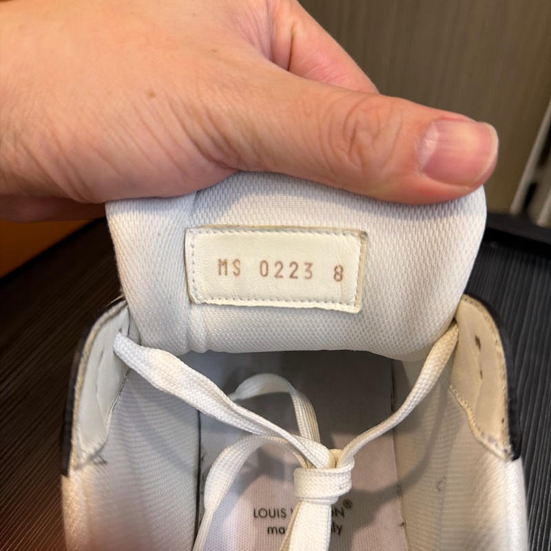 LOUIS VUITTON Trainer黑牛仔 黃金尺碼 8(27cm~27.5cm適合)-16