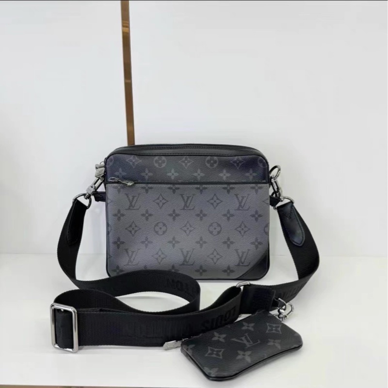 帥氣兼實用🕶️Lv路易威登黑武士三合一郵差包斜挎單肩包-5