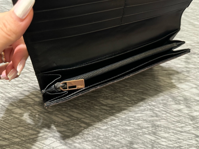 中古Fendi老花長夾/發財錢包/芬迪長夾/Fendi深棕色長夾/Fendi長錢包/芬迪中古長夾/Fendi中古長夾/老花長夾/咖啡色長夾/布面長夾-23