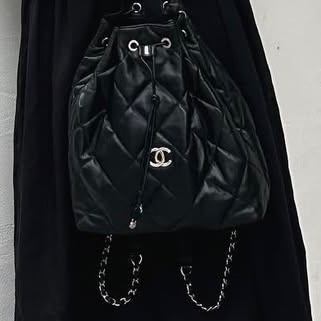 Chanel 羊皮束口後背包-9