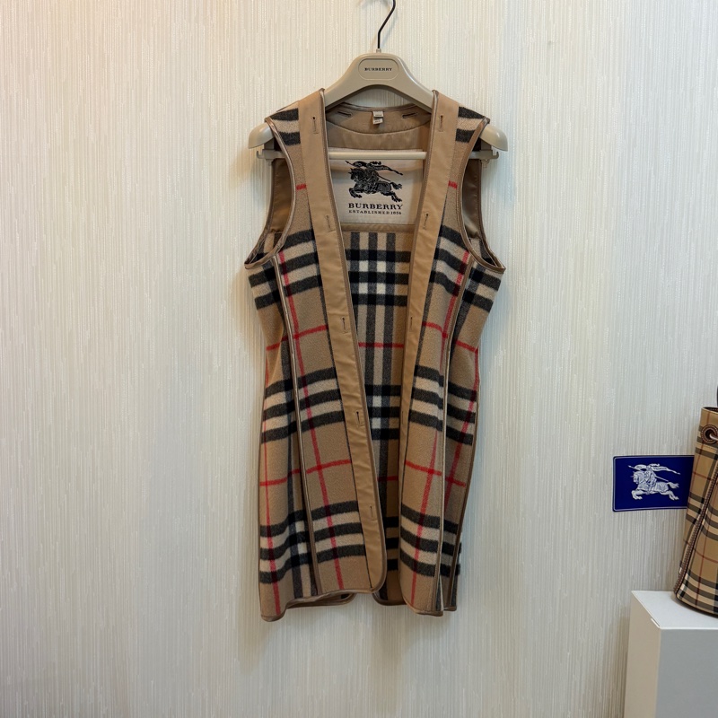 BURBERRY英國經典格紋內搭背心UK4-0