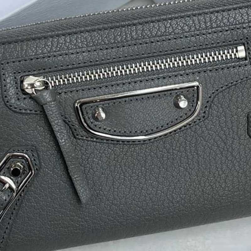 Balenciaga long wallet-3