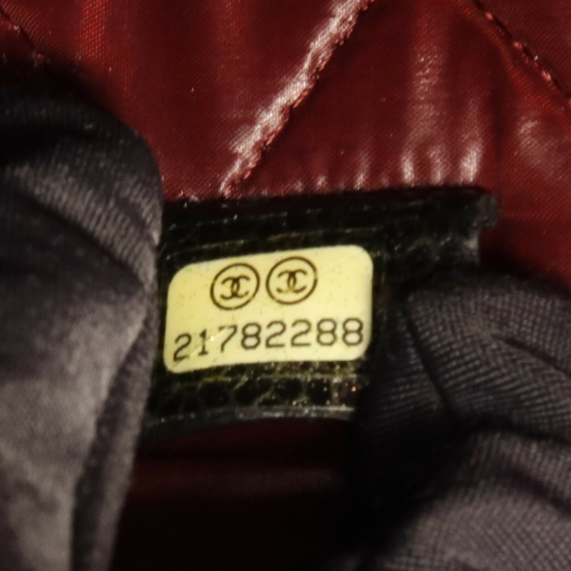 CHANEL 牛皮皮革Clutch金扣手拿包-6