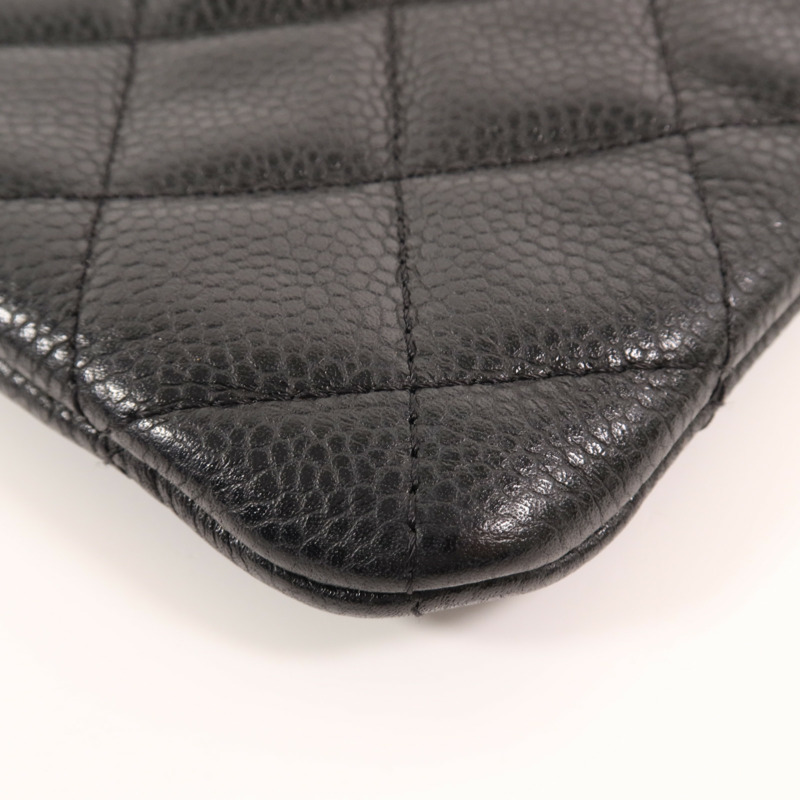 CHANEL 牛皮皮革Clutch金扣手拿包-9