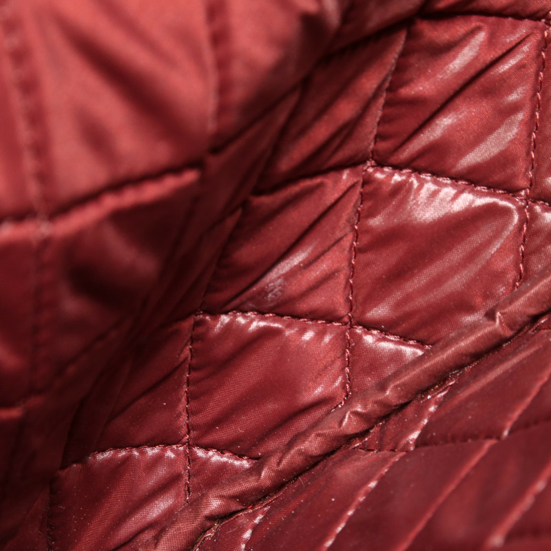 CHANEL 牛皮皮革Clutch金扣手拿包-11