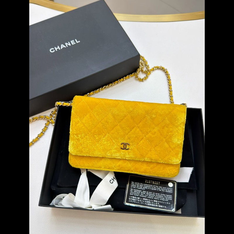 Chanel 黃色絲絨woc鏈條包 發財包-0