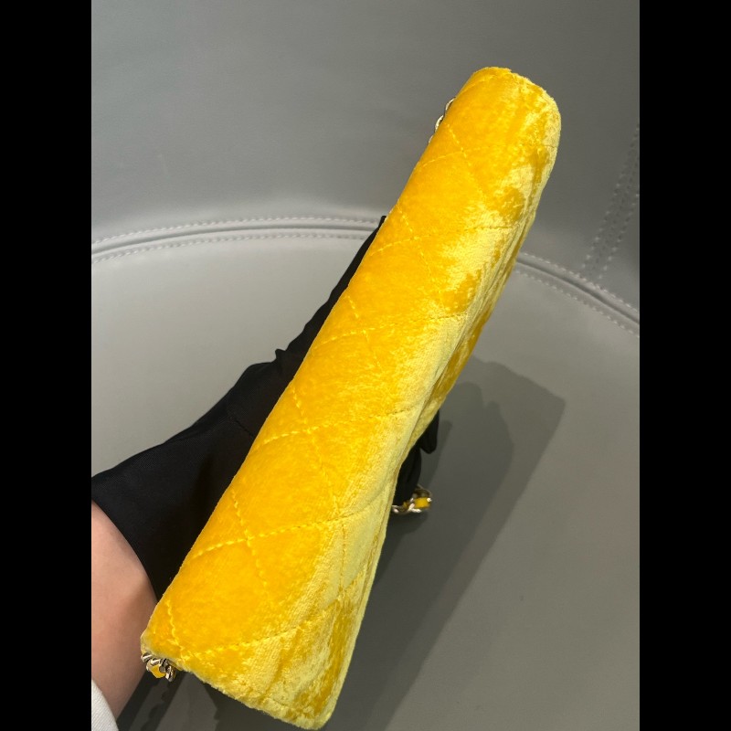 Chanel 黃色絲絨woc鏈條包 發財包-8