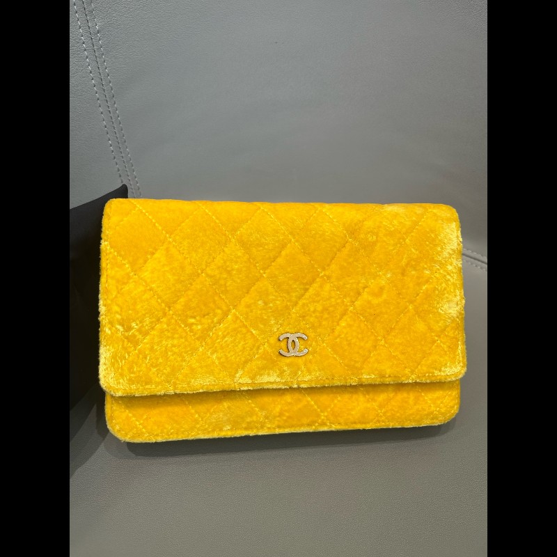 Chanel 黃色絲絨woc鏈條包 發財包-11