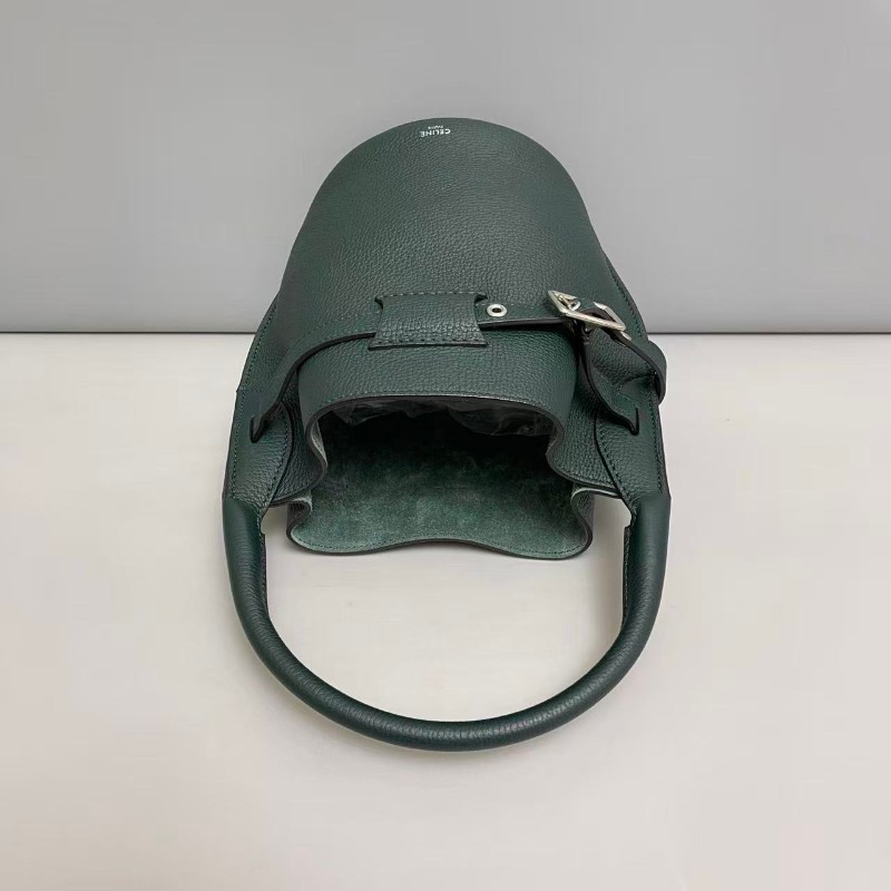 Celine nano墨綠色牛皮荔枝紋水桶包-5