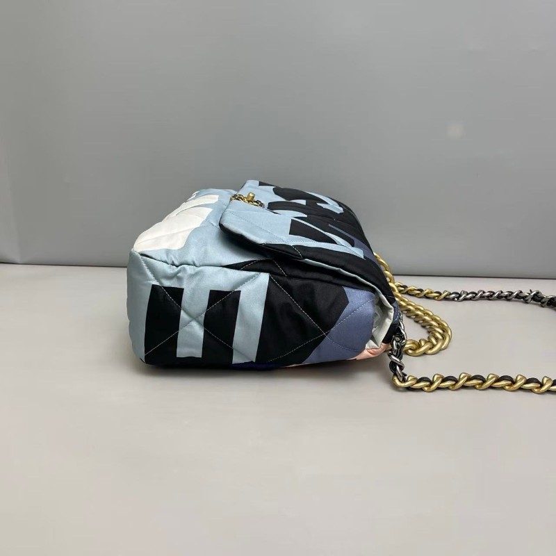 Chanel 19Bag大號maxi帆布塗鴉包-2