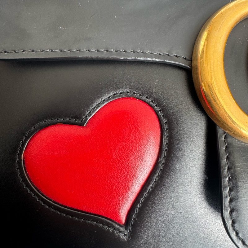 Gucci黑色皮革紅愛心鏈包 限定款✨✨-24