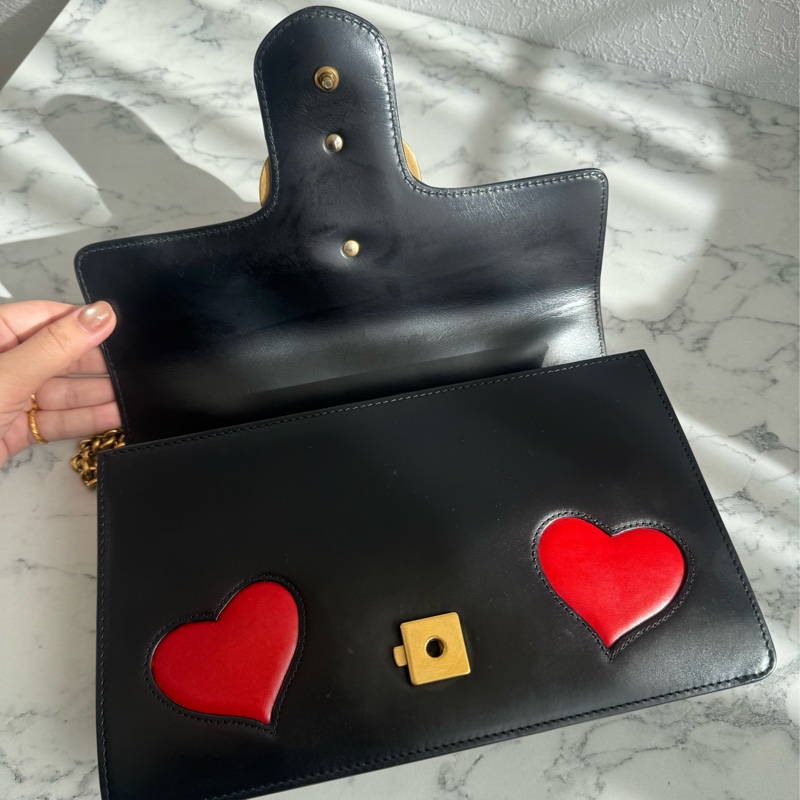 Gucci黑色皮革紅愛心鏈包 限定款✨✨-30