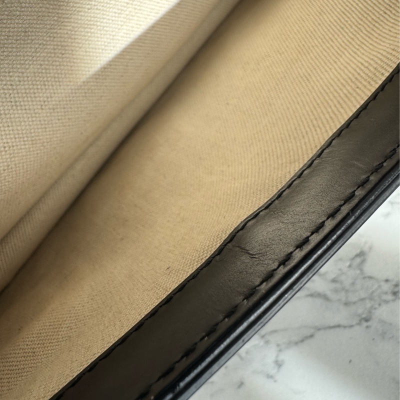 Gucci黑色皮革紅愛心鏈包 限定款✨✨-41