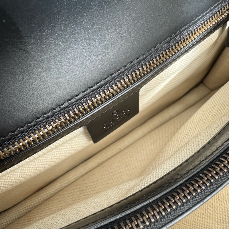 Gucci黑色皮革紅愛心鏈包 限定款✨✨-44