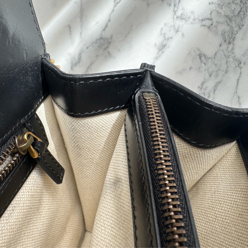 Gucci黑色皮革紅愛心鏈包 限定款✨✨-46