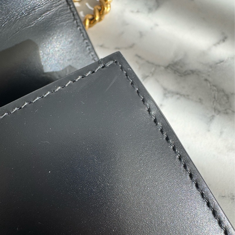 Gucci黑色皮革紅愛心鏈包 限定款✨✨-55