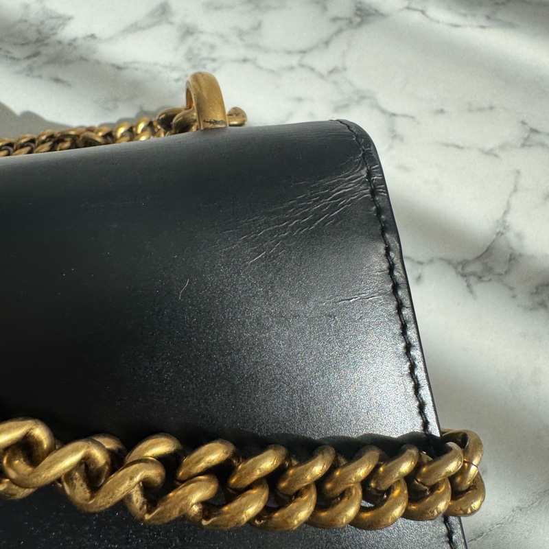 Gucci黑色皮革紅愛心鏈包 限定款✨✨-59