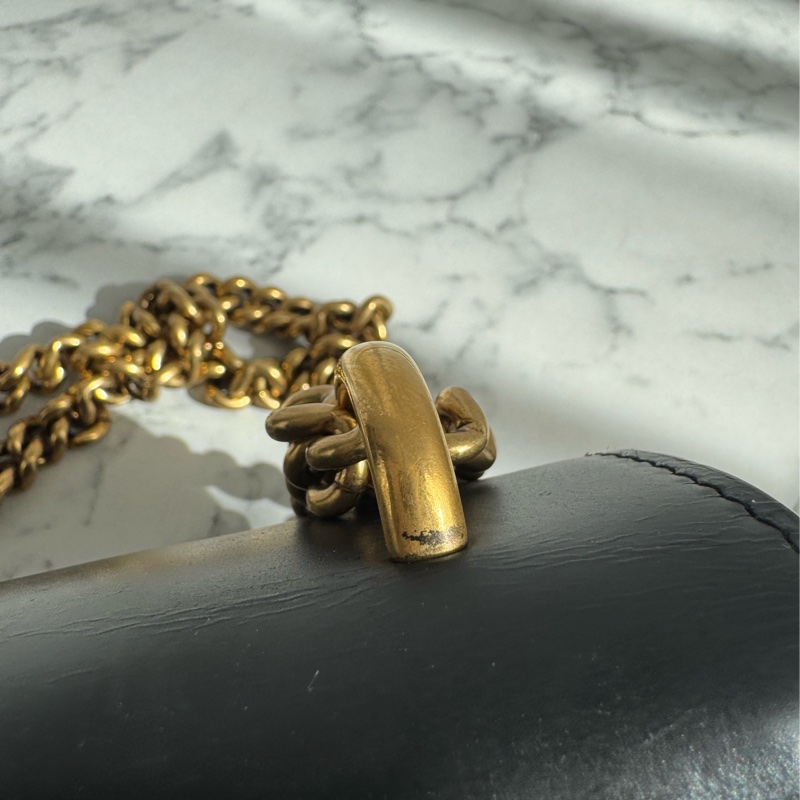 Gucci黑色皮革紅愛心鏈包 限定款✨✨-60