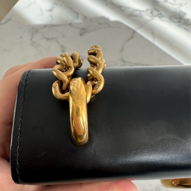 Gucci黑色皮革紅愛心鏈包 限定款✨✨-65