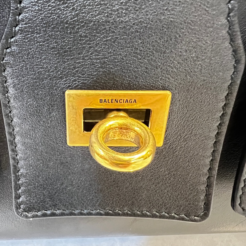 Balenciaga 黑牛皮霧金釦Bel Air XS 下蓋肩斜背包-13