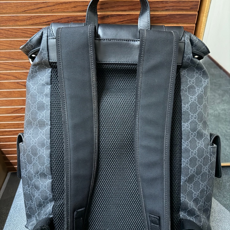 Gucci黑牛皮LOGO後背包(495563)-1