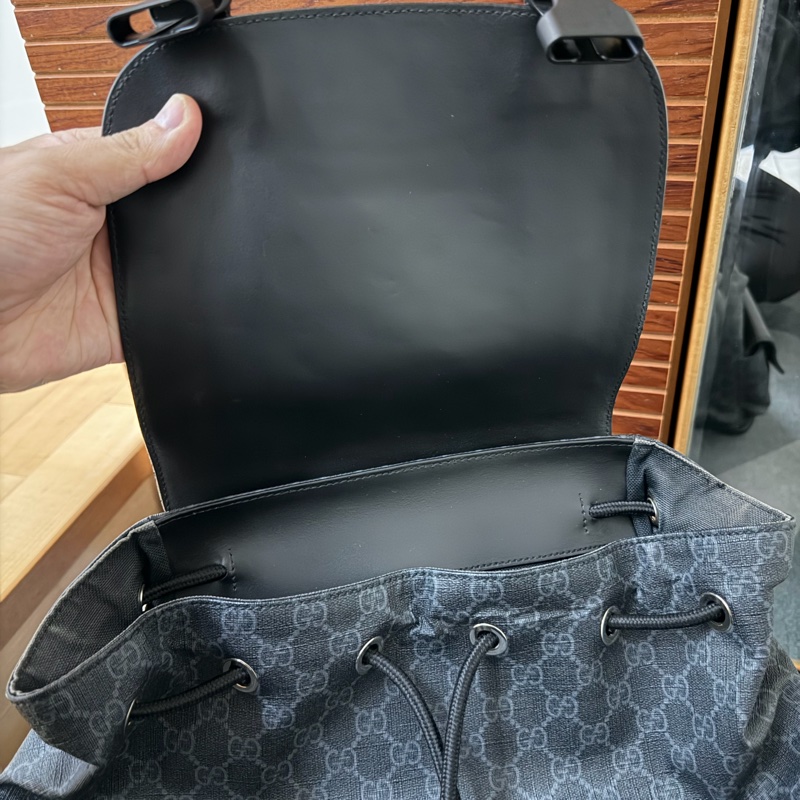 Gucci黑牛皮LOGO後背包(495563)-9