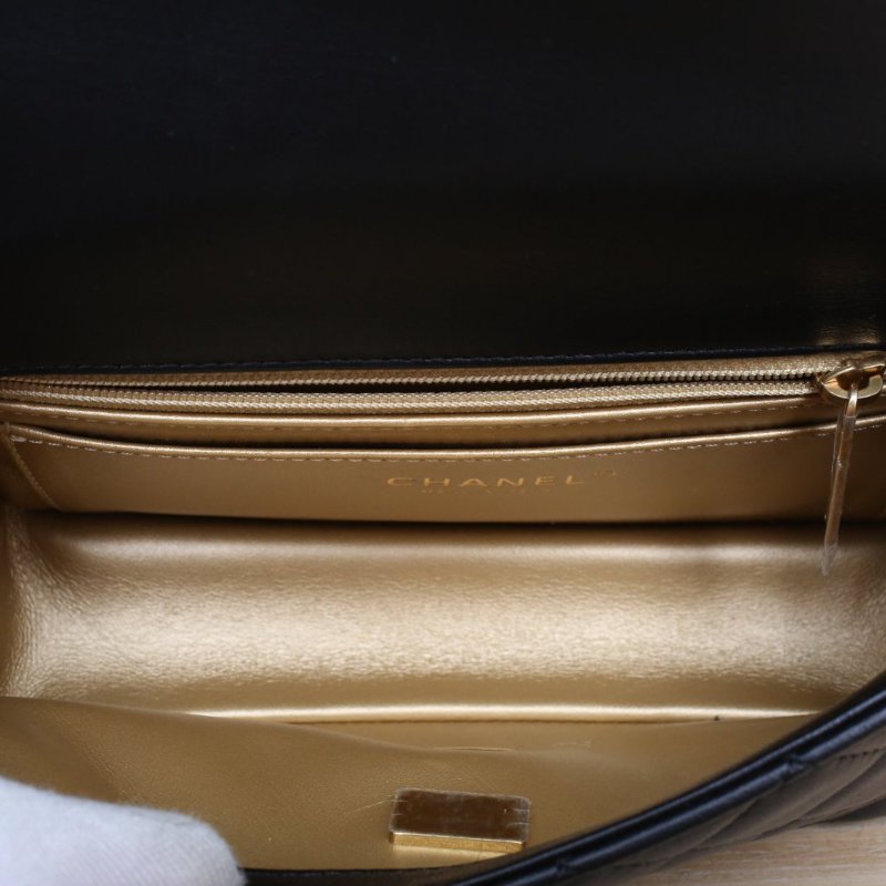 CHANEL CF口蓋包大Mini20黑色羊皮晶片開金扣金球調節扣肩帶肩背包-4