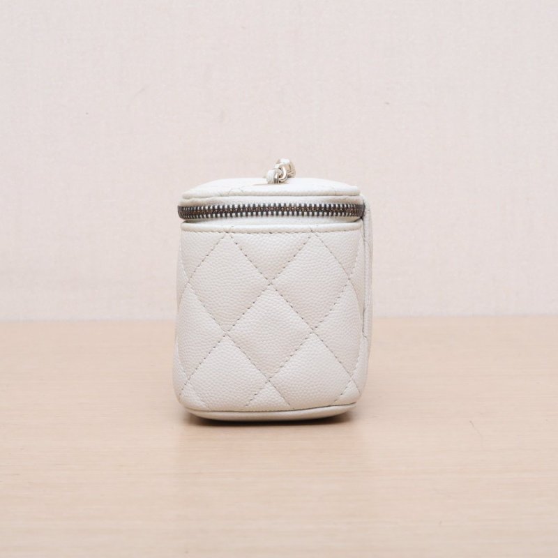 CHANEL 經典款方盒子化妝包無鏡子11白色荔枝牛皮31開淺金扣單皮穿鏈肩帶肩背包-3