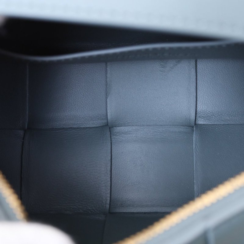 BOTTEGA VENETA CassetteBrick腋下包小號23.5墨綠色羊皮金扣肩背包-2