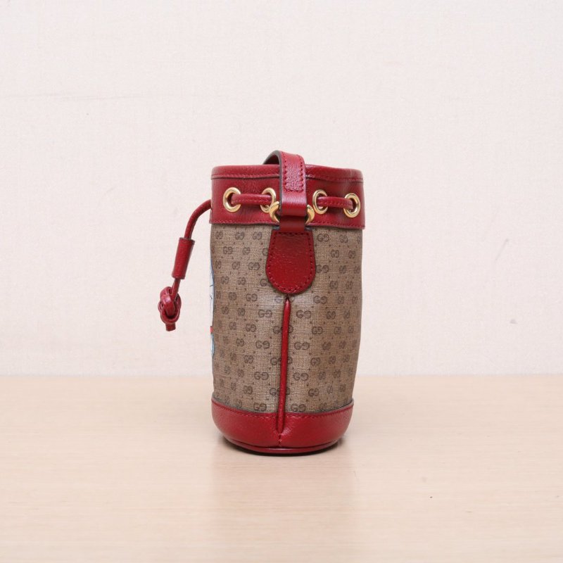 GUCCI Doraemon哆啦A夢聯名抽繩水桶包紅色牛皮/PVC金扣牛皮肩背包-3