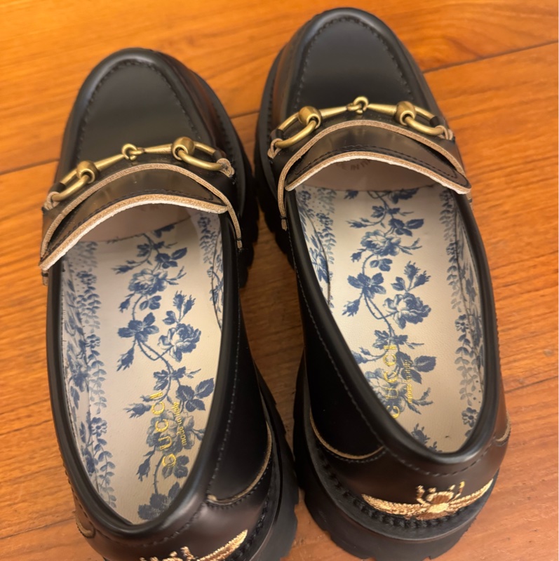 Gucci黑色金馬銜釦樂福鞋-6