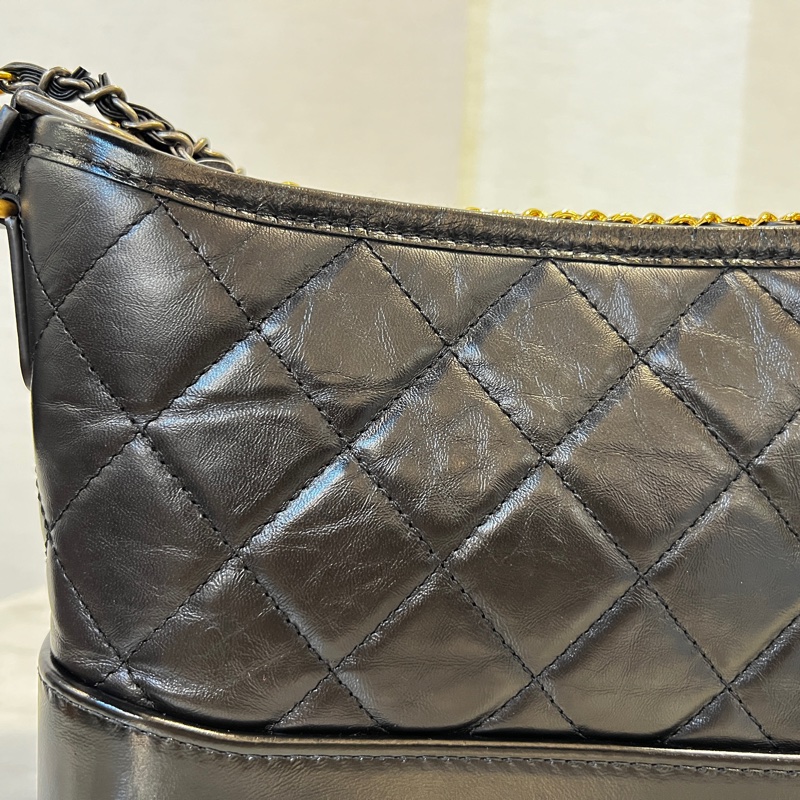 Chanel 黑牛皮菱格霧金釦四色鏈小號肩斜背包-16