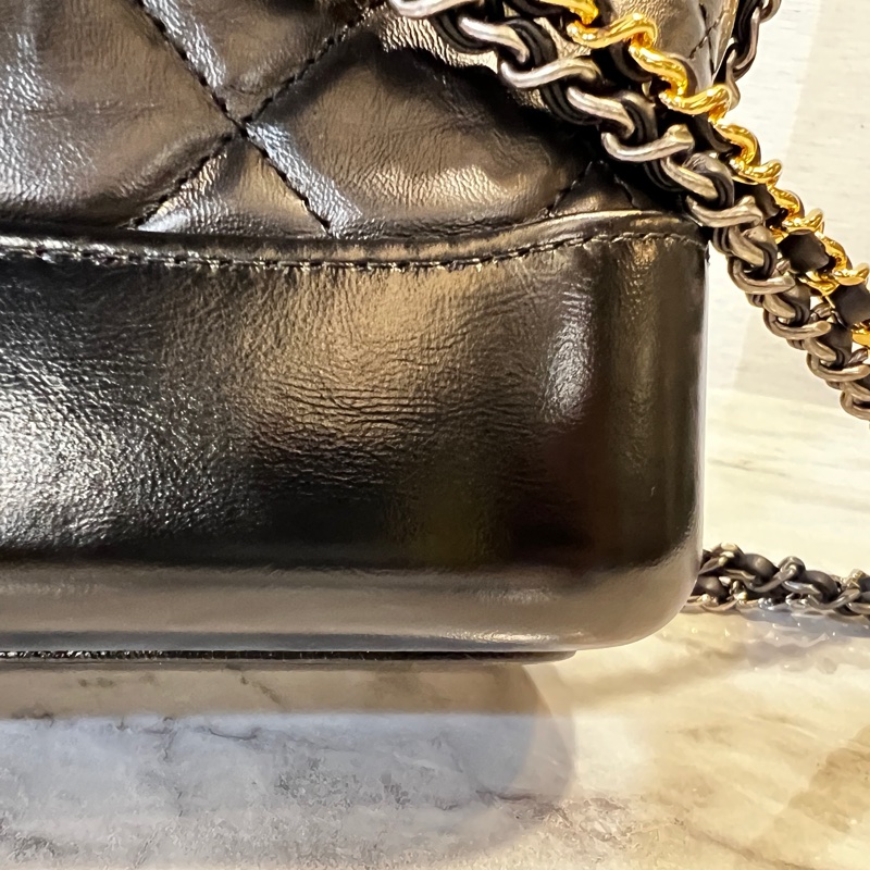 Chanel 黑牛皮菱格霧金釦四色鏈小號肩斜背包-17