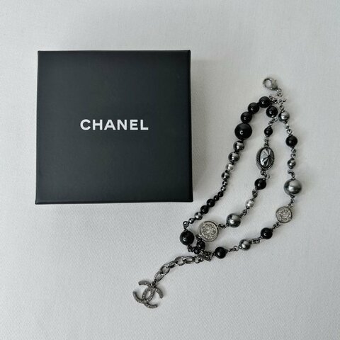 CHANEL 黑銀珠飾手鍊