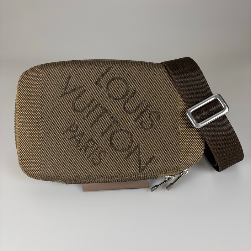 LV 帆布MAGE肩背包-0