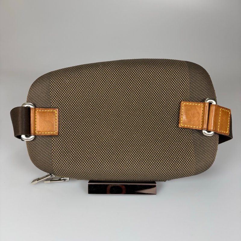 LV 帆布MAGE肩背包-1