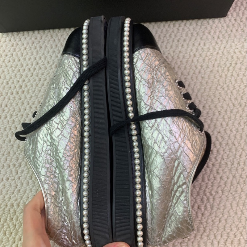98新 37碼 Chanel 香奈兒珍珠銀色平底鞋-3